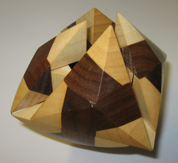 Between 1 Interlocking Puzzle M 2