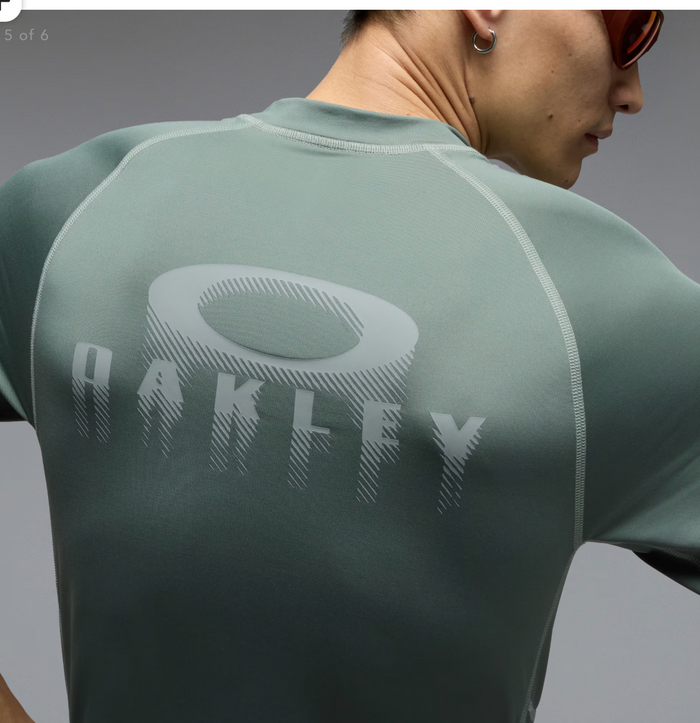 Oakley Ventura SS Rashguard