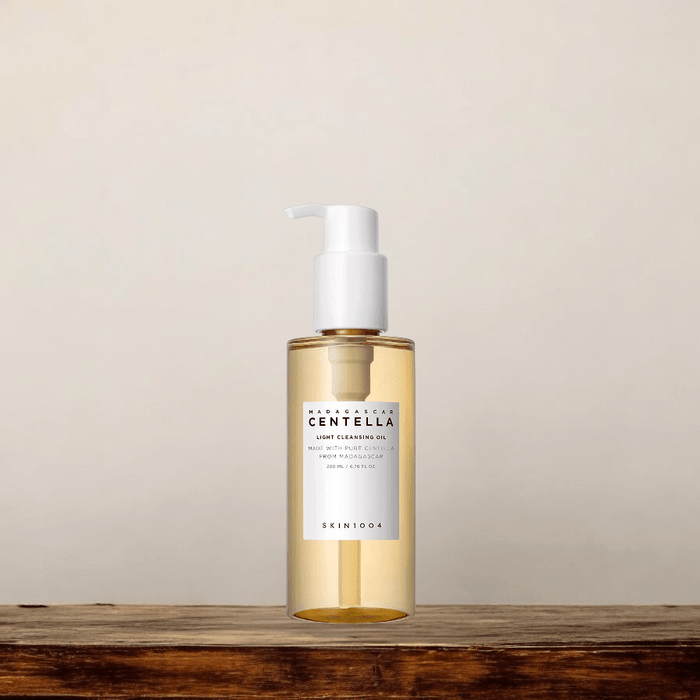 SKIN1004 Madagascar Centella Light Cleansing Oil. SKIN1004 زيت مدغشقر كينتيلا الخفيف المنظف - Princess Cosmetics Qatar