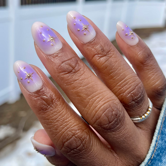 Sparkle Aura Mixed Pack - Press-On | Medium | Oval with soft pink to magenta gradient and raised gold star nail accents