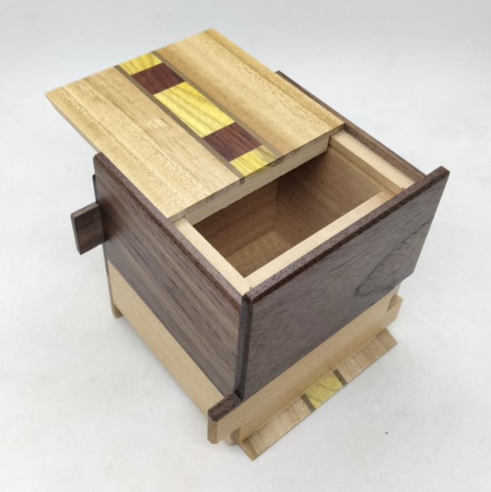 3 Sun 18 Step Natural Wood Cubic Japanese Puzzle Box