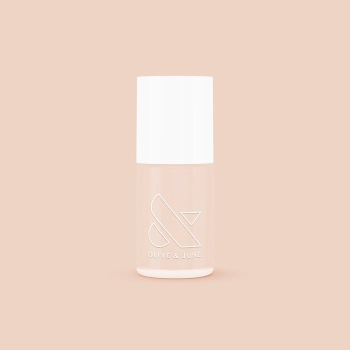 Olive & June Cable Knit gel polish bottle in creamy peach shade for easy at home manicure and pedicure