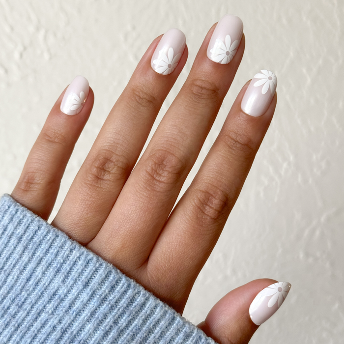 Chrome Daisy Pop - Press-On | Short | Round featuring neutral nails with large white daisy designs for easy at-home manicure