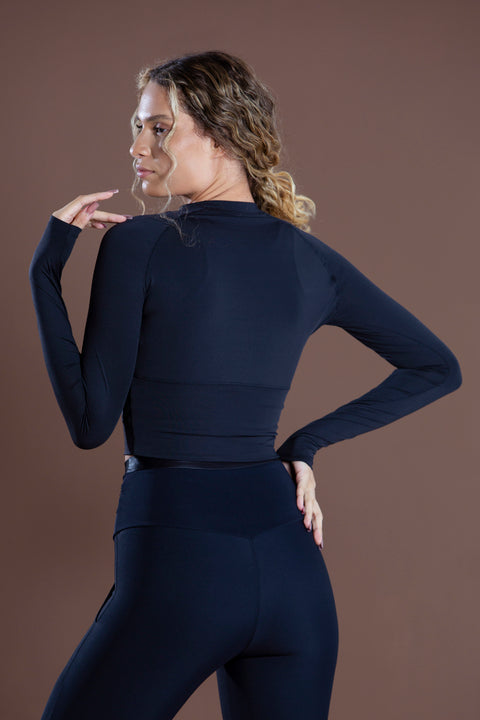 Cropped Colado Manga Longa Preto