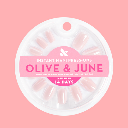 GH Glass - Press-On | Short | Squoval in pastel baby pink with shimmering chrome finish for easy at-home manicure