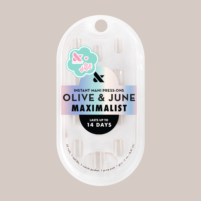 Marshmallow Velvet - Press-On | Extra Short | Squoval clear packaging with velvet effect false nails and mani essentials inside