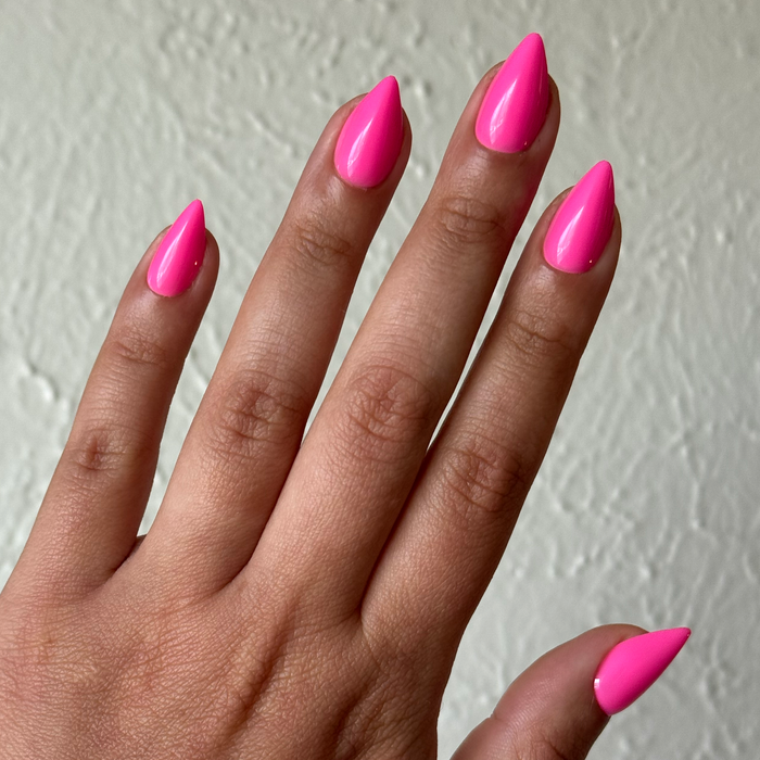 Neon Flamingo - Press-On | Medium | Stiletto in vibrant neon pink for easy at-home mani with a glossy finish