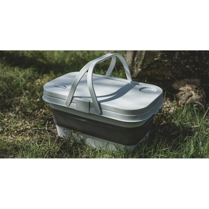 Picnic Basket & Table