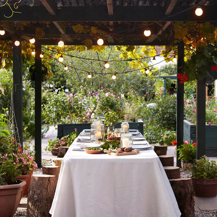 PR10YWG_10-warm-white-festoon-lights-summer-dining-terrace-party_P4_2fb34b97-18e0-47f9-ad10-dced41c47277.jpg