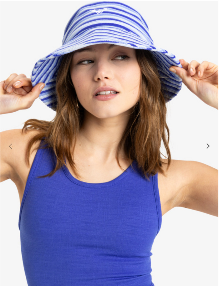 Roxy Crowded Beachfront - Bucket Hat