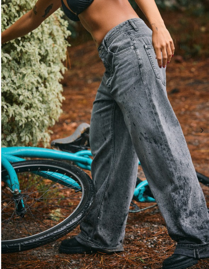 ROXY Milla Wide Leg Regular Mid Jeans