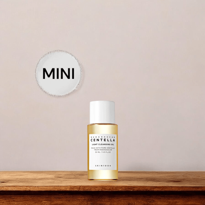 SKIN1004 Madagascar Centella Light Cleansing Oil. SKIN1004 زيت مدغشقر كينتيلا الخفيف المنظف - Princess Cosmetics Qatar