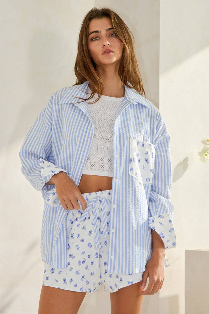 T2494 Floral Contrast Detail Button-Down Shirts
: Ivory multi / S-M-L (2-2-2)