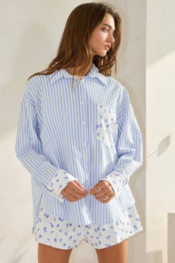 T2494 Floral Contrast Detail Button-Down Shirts
: Ivory multi / S-M-L (2-2-2)