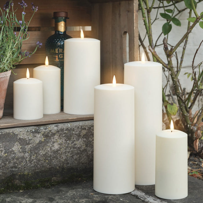 TruGlow® Waterproof Outdoor Candle 20cm With Remote Control