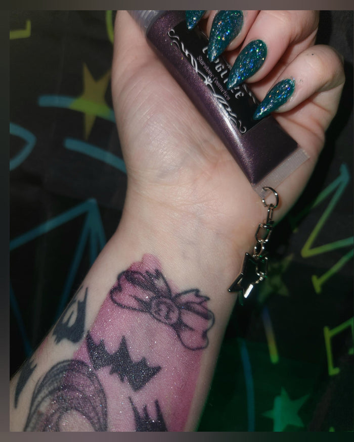 Vesper Violet Lipglaze