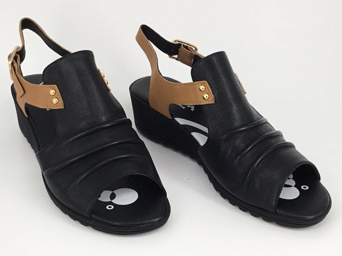 Via Nova Isotta available in 2 colours