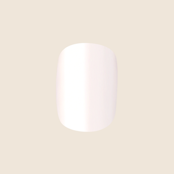 White Jelly Chrome - Press-On | Extra Short | Round nail with milky sheer white and subtle chrome for easy at-home mani